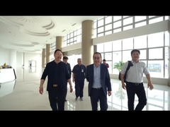 Schneider est venu me voir.