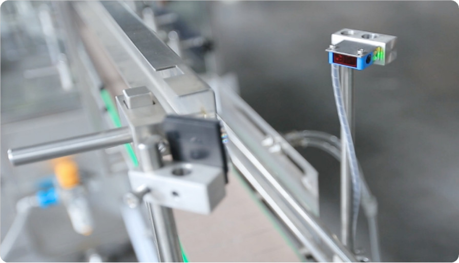 Machine de déchiffrement de bouteille robotisée LP-D70 Commutateur rapide de taille de bouteille 50-1000ml